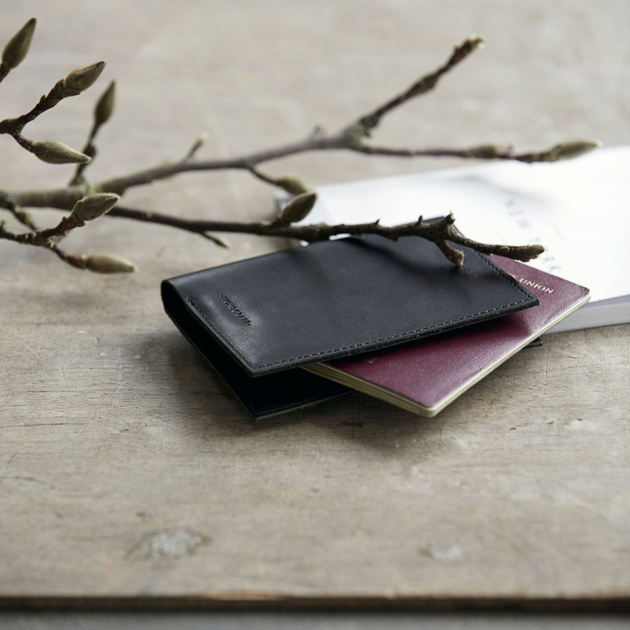 * Gents | Low Price Black Travel Passport Holder